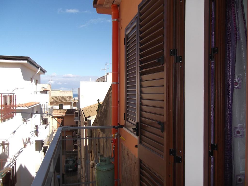 Zu Pippinu Lägenhet Castellammare del Golfo Rum bild